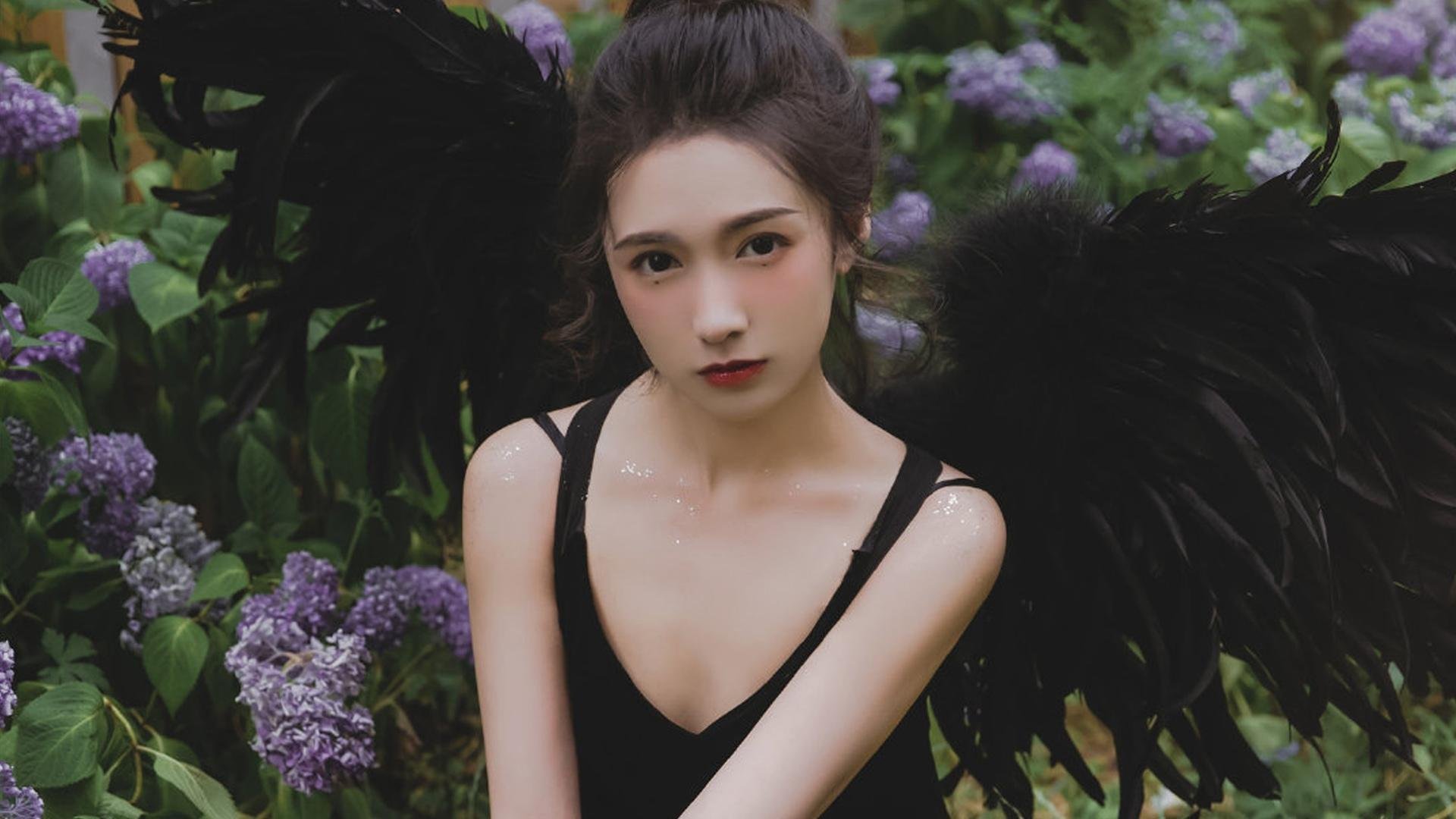 爵士三分球命中数创新高赢得掌声，爵士投三分的中锋